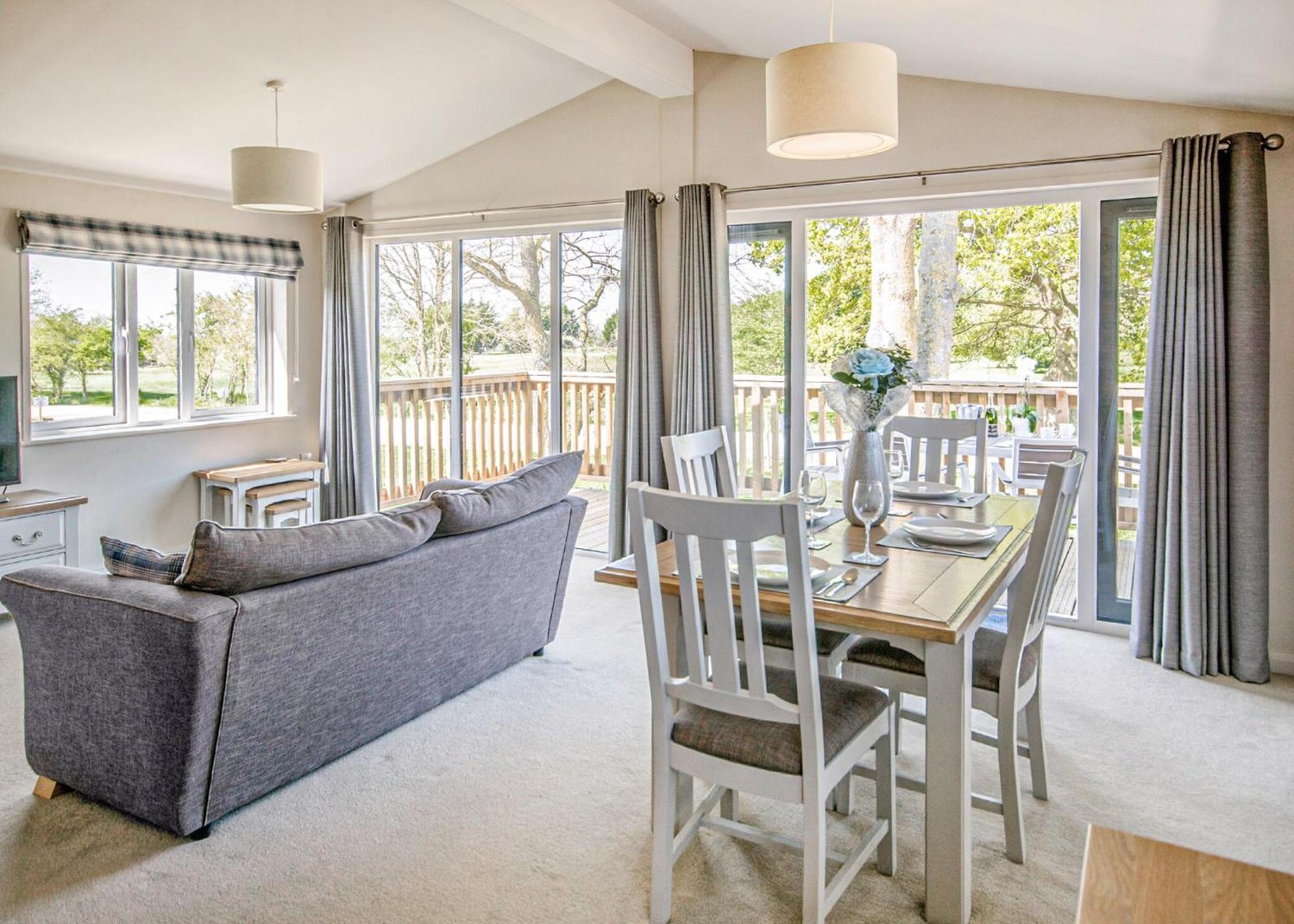 Hawthorn Glen Lodges Downham Market Room photo